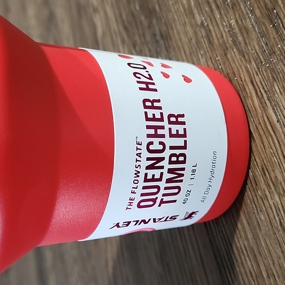 Stanley Target Exclusive Valentine's Day 2025 Ruby Hearts 40oz Tumbler N… - Picture 6 of 9